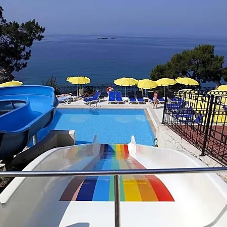 Aska Bayview 4*